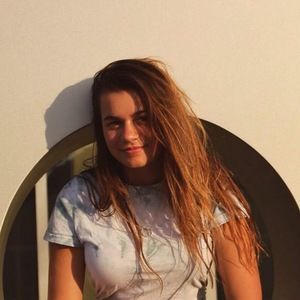 Meet your Posher, Isabel